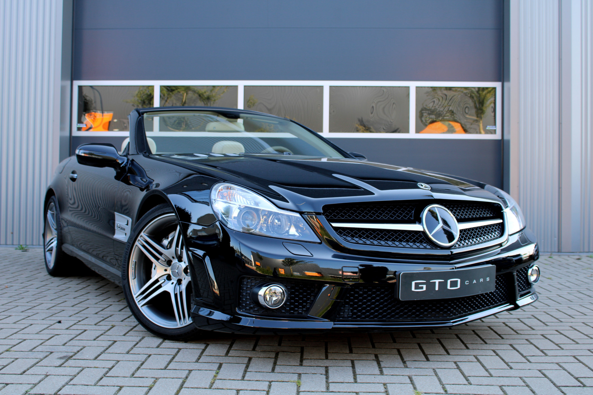 46299328-25.jpg
