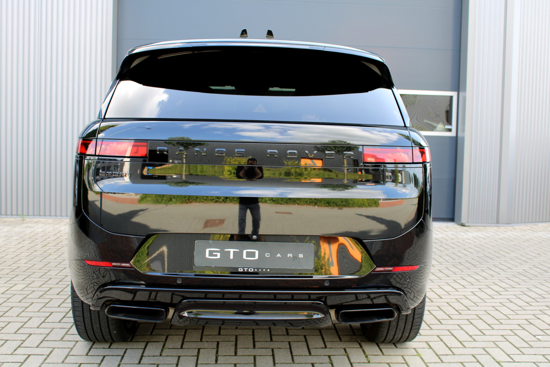 46824562-23.jpg